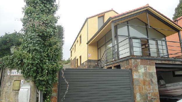 Chalet en Bergondo