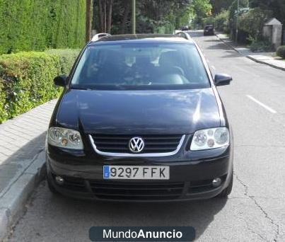 Volkswagen Touran 2.0TDI Traveller DSG.