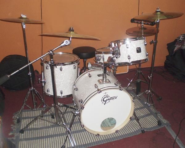 Bateria Gretsch Catalina Jazz Club con platos