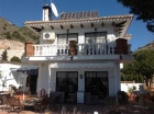 Chalet con 4 dormitorios se vende en Benalmadena Costa, Costa del Sol - mejor precio | unprecio.es