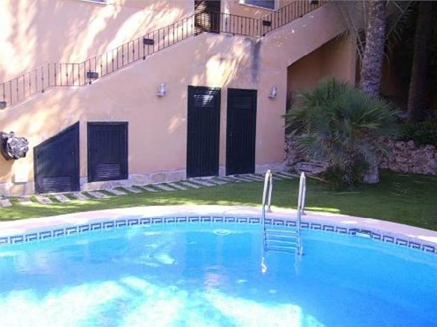 se vende chalet en orihuela costa