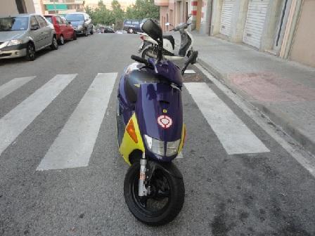vendo moto aprilia 49cc año 2003