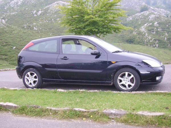 SE VENDE FORD FOCUS 1.8 TREND TDCI 90CV Año 2003