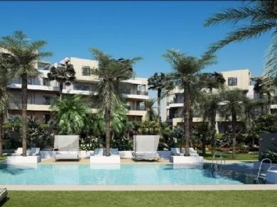 Apartamento con 3 dormitorios se vende en Estepona, Costa del Sol