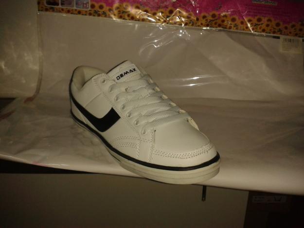 zapatos deportivos