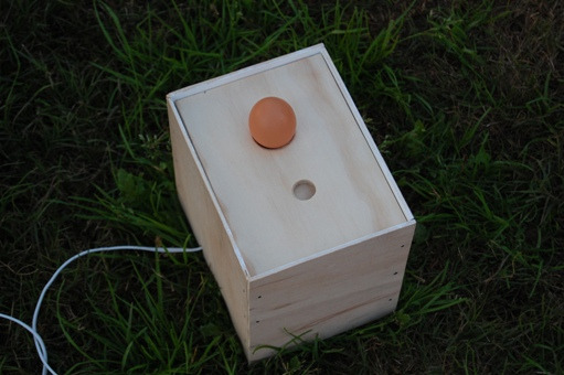 Ovoscopio para controlar la fecundación de huevos