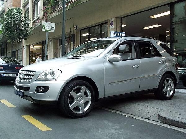 Mercedes-Benz ML 320 CDI+AIRMATIC+NAVI+19