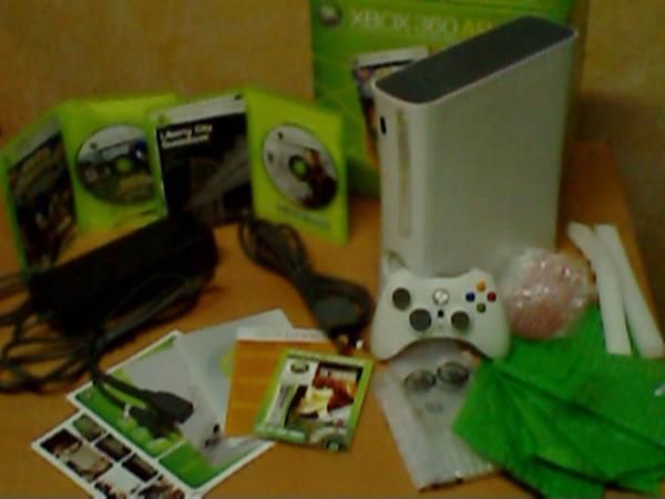 vendo xbox 360 varios juegos i acesorios /100