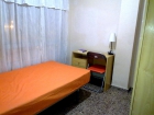 Una habitacion luminosa con cama grande + internet - mejor precio | unprecio.es