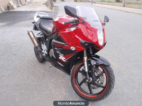 HYOSUNG GT 125R COMET