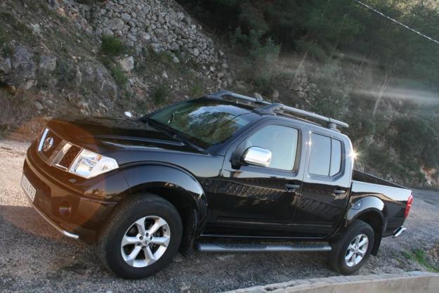 Nissan Navara LE 2,5dCi (171CV) 4x4 Manual 6 vel. (doble cabina) 06/2007