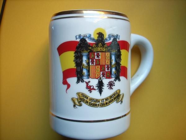 Se vende Taza Franquista