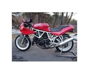 DUCATI 900