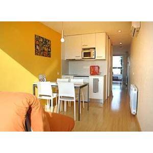 Piso en alquiler temporario, Torrent De L´olla 33, Eixample - Dreta EUR 90