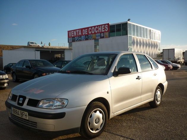 SEAT CORDOBA 1.4 16V top