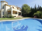 Chalet con 5 dormitorios se vende en Estepona, Costa del Sol - mejor precio | unprecio.es