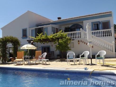 Chalet en venta en Chirivel, Almería (Costa Almería)