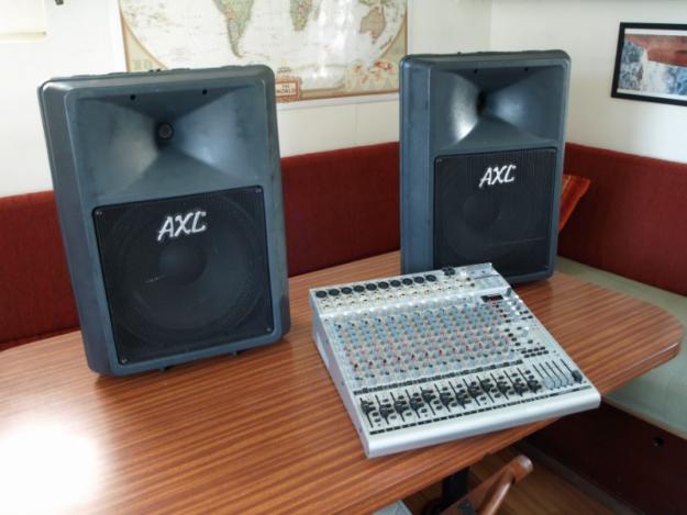 EQUIPO COMPLETO,PACK DE CAJAS AMPLIFICADAS AXL 2 X 150 W Y MESA DE MEZCLAS BEHRINGER