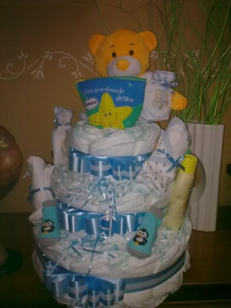 Para el nuevo bebe, canastilla,o,tarta de pañalles