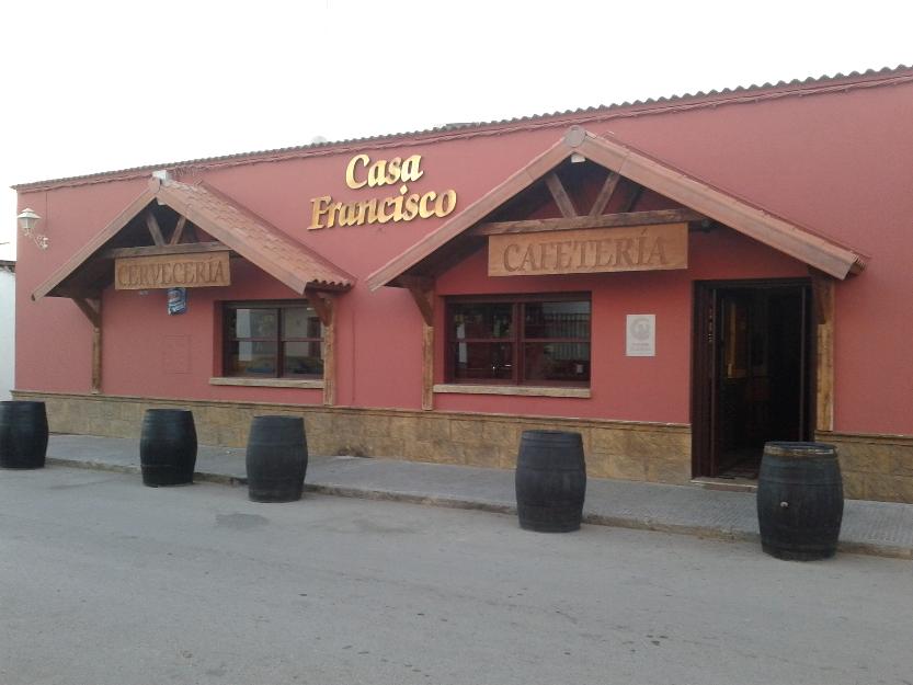 Se vende bar, cerveceria y cafeteria