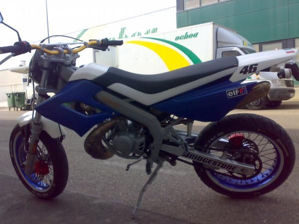 derbi senda SM 1000e