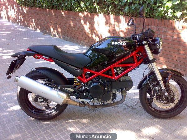 DUCATI MONSTER 695 (2008)