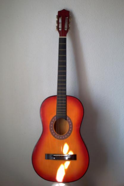 GUITARRA ESPAÑOLA CADETE SONIDO ACUSTICO