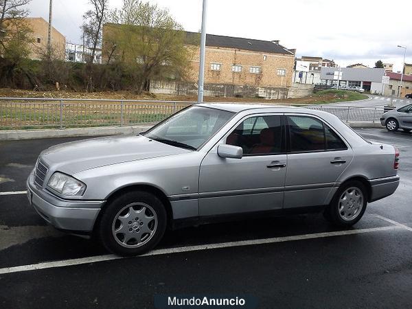 MERCEDES-BENZ C250 AÑO 1997, 2850 EUROS