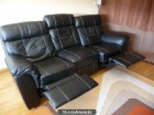 Vendo magnifico sofa de piel seminuevo de tres palzas con dos laterales relax - mejor precio | unprecio.es