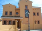 Chalet con 4 dormitorios se vende en Marbella, Costa del Sol - mejor precio | unprecio.es