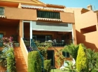 Adosado con 3 dormitorios se vende en Estepona, Costa del Sol - mejor precio | unprecio.es