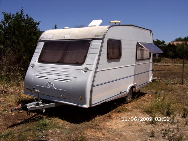 SE VENDE CARAVANA ACE KIOTO MUY NUEVA, (3 USOS)  5 PLAZAS