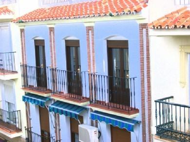Apartamento con 3 dormitorios se vende en Nerja, Costa del Sol, Axarquia