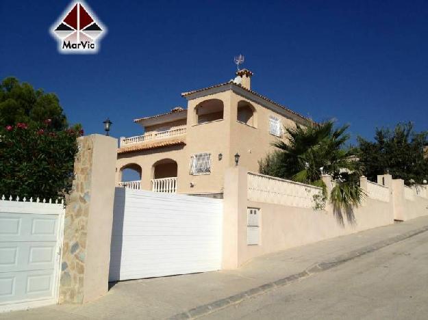 Chalet en venta en Nucia (la), Alicante (Costa Blanca)