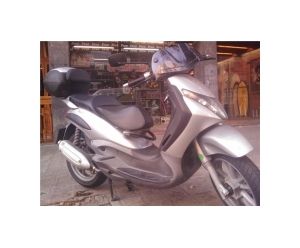 PIAGGIO BEVERLY 200 C.C.