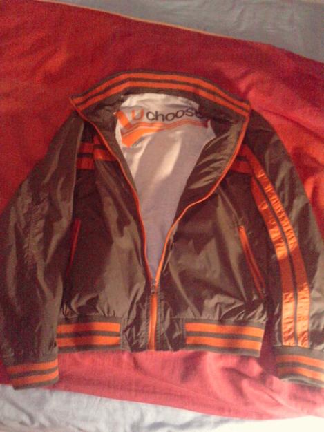 VENDO CHAQUETA PARA MUCHACHO