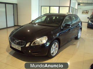 Volvo V60 D3 MOMENTUM