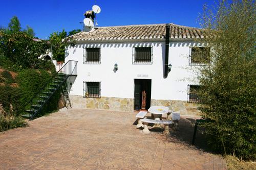 Gan finca de olivos y turismo rural en venta