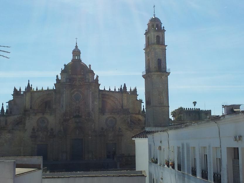 Piso 6 pers.frente a la Catedral de Jerez-Alquiler semanal