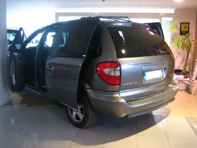 Chrysler voyager 2.8 crd executive automatica