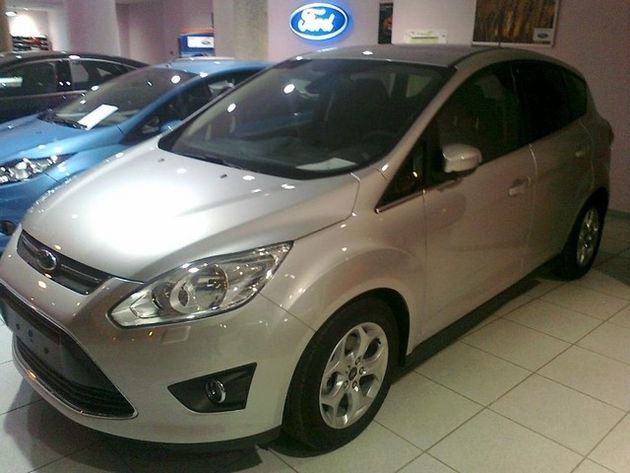 FORD Focus 1.6 Ghia 115