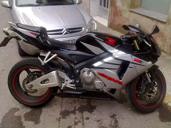 Honda CBR 600 RR estado impecable