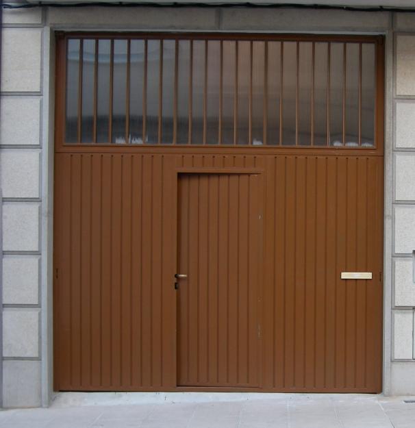 Puerta basculante garaje