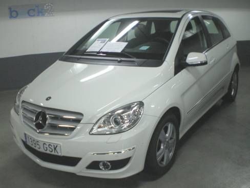 VOLKSWAGEN JETTA 1.9TDI ADVANCE