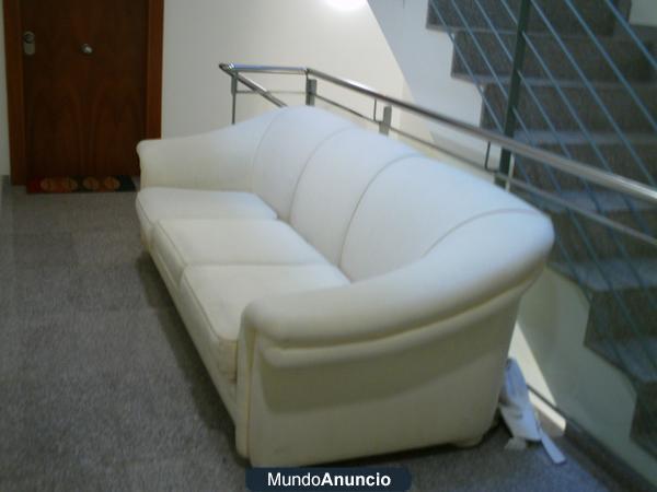 REGALO SOFA 100 EUROS! 3 PLAZAS NUEVO!!