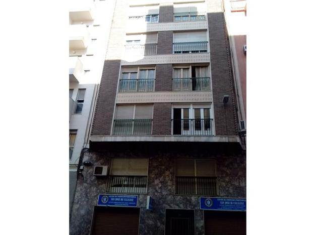 Se vende Piso para reformar