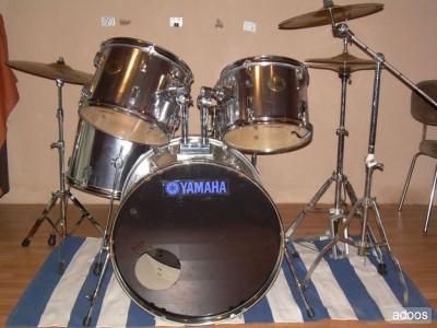 VENDO BATERIA STAGG