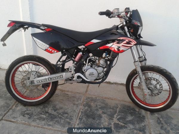 VENDO MOTO BETA TRUEBAR GASOLINA (2008)