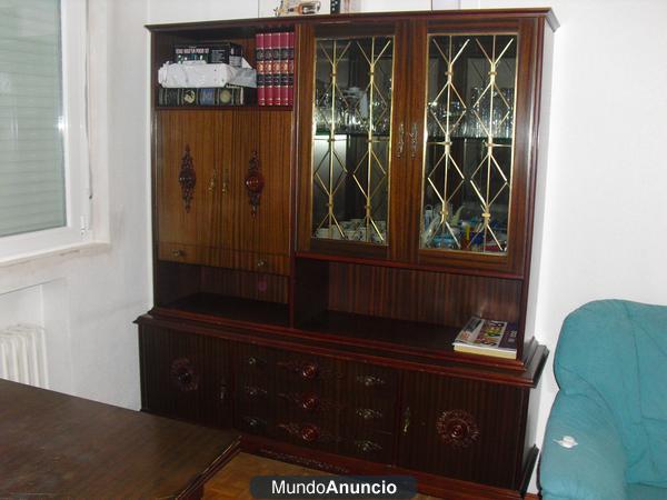 SE VENDE SALÓN ANTIGUO