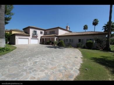 Chalet con 5 dormitorios se vende en Sotogrande, Costa del Sol, Campo de Gibraltar